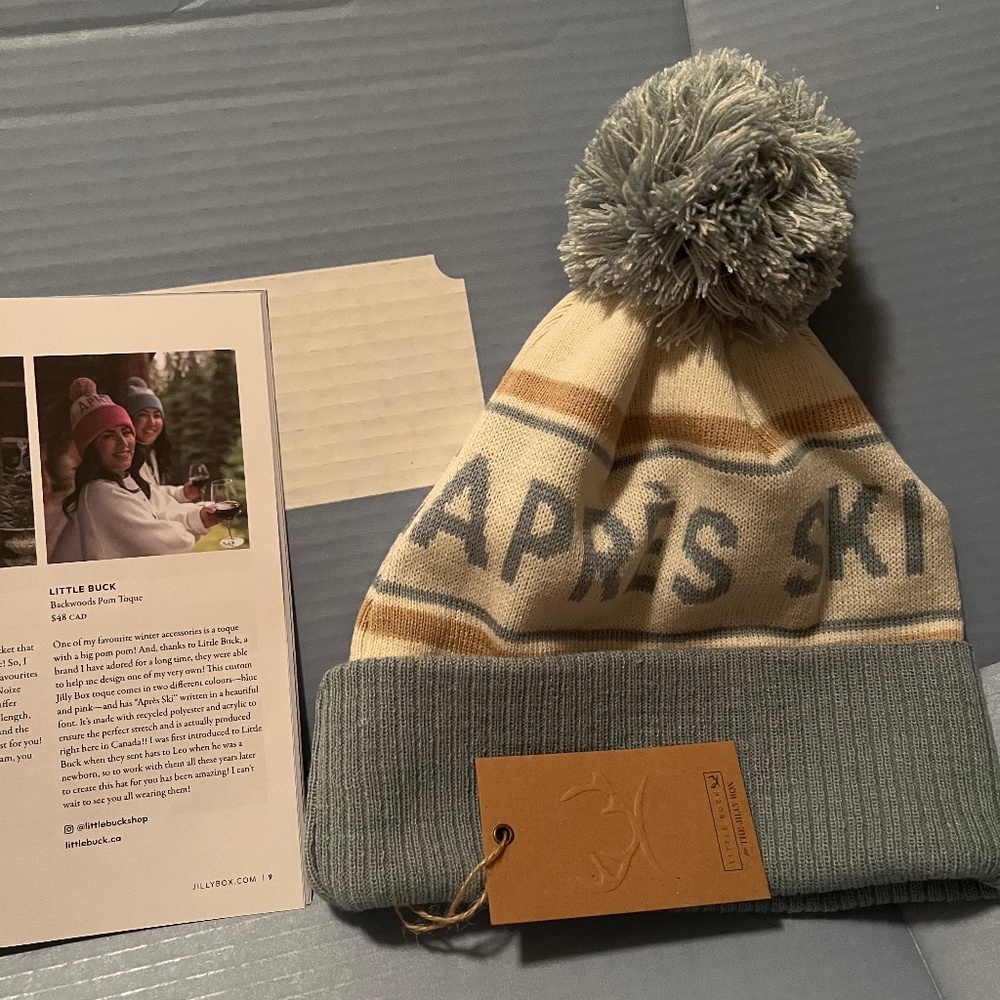 Little Buck & The Jilly Box Apres Ski Toque